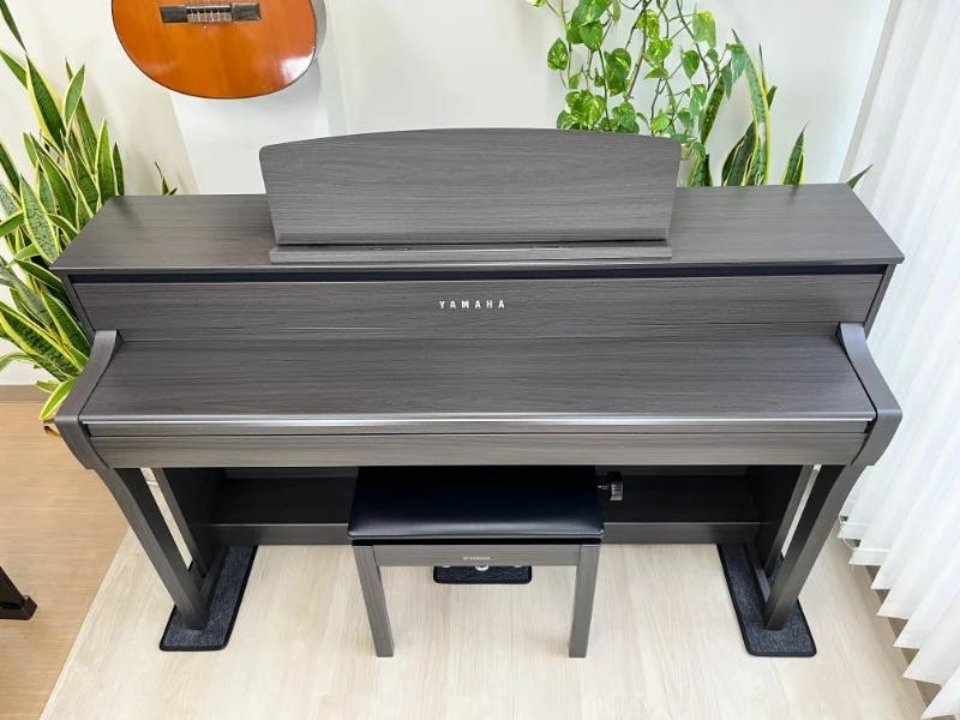 YAMAHA CLP-775 DW - Ảnh thực tế 3